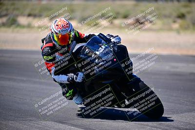 media/Mar-25-2024-Moto Forza (Mon) [[8d4319bd68]]/4-Novice Group/Session 3 (Turn 16 Inside)/